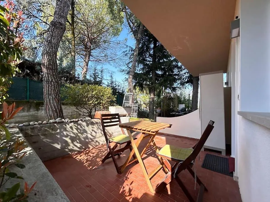 Vinessa- Appartamento E Piscina Peschiera Peschiera del Garda Italia