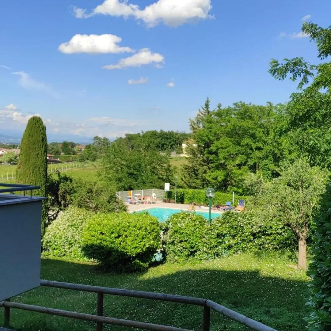 Vinessa- Appartamento E Piscina Peschiera Peschiera del Garda
